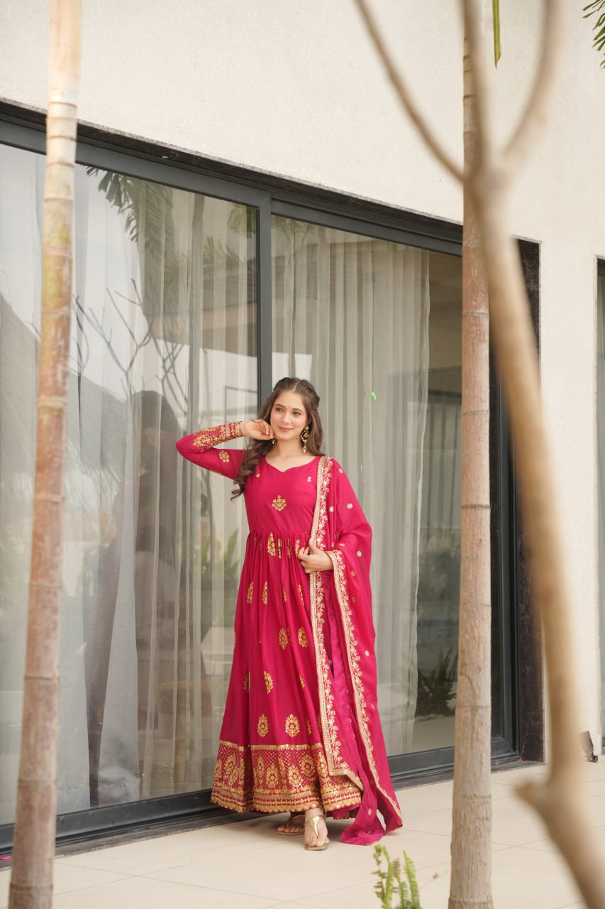 Women's Cotton Embroidered Anarkali Gown With Dupatta Set - Image 7