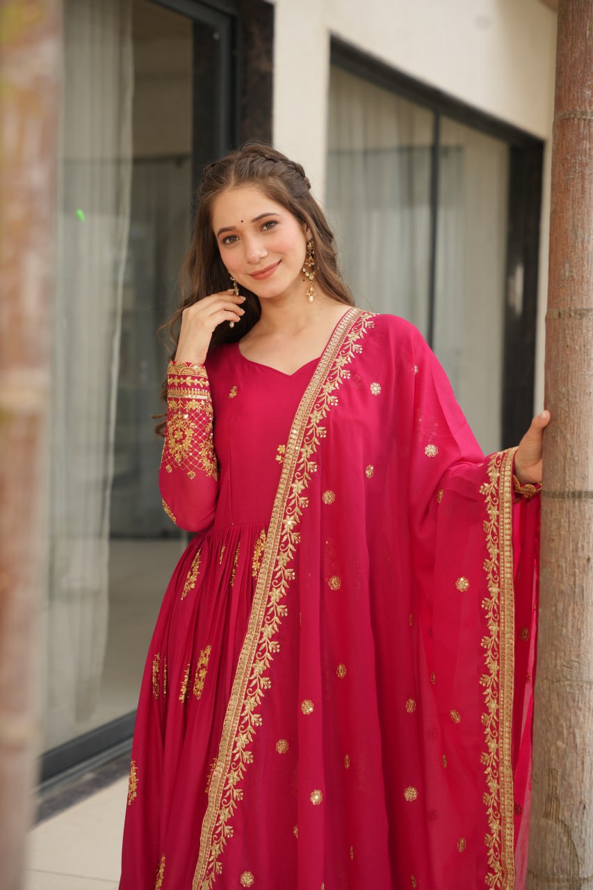 Women's Cotton Embroidered Anarkali Gown With Dupatta Set - Image 15